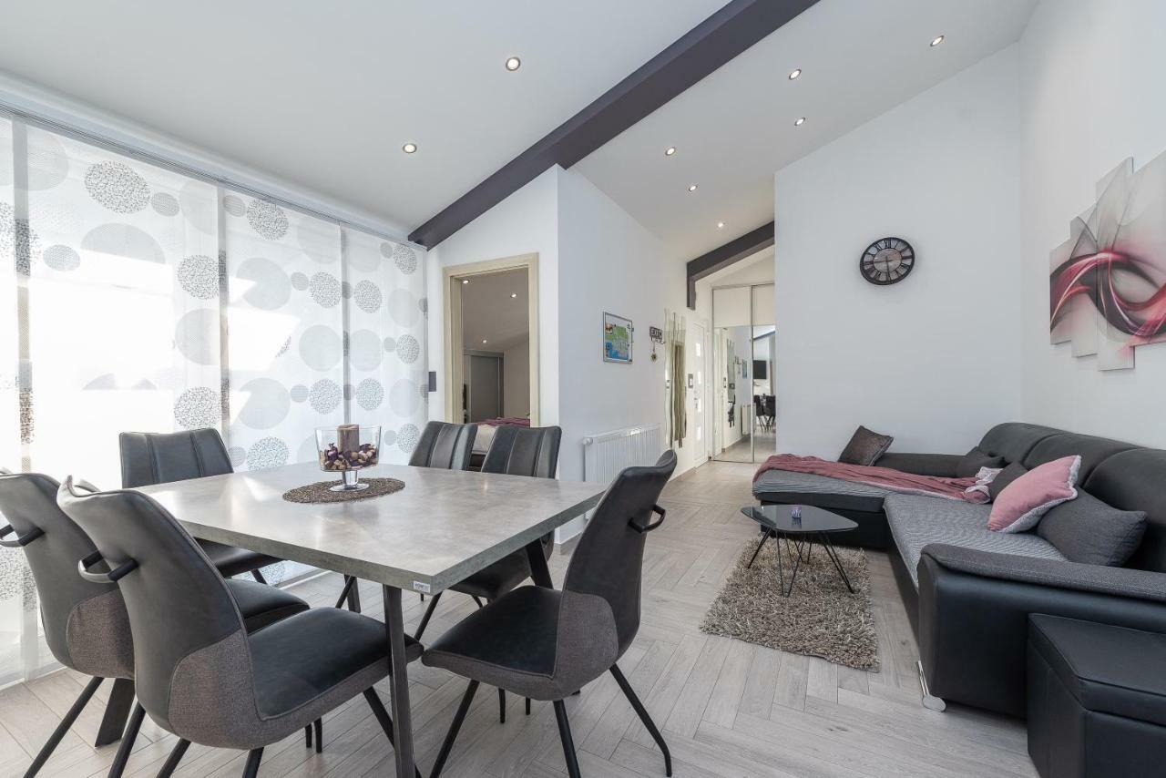 Apartments Luky Zára Kültér fotó