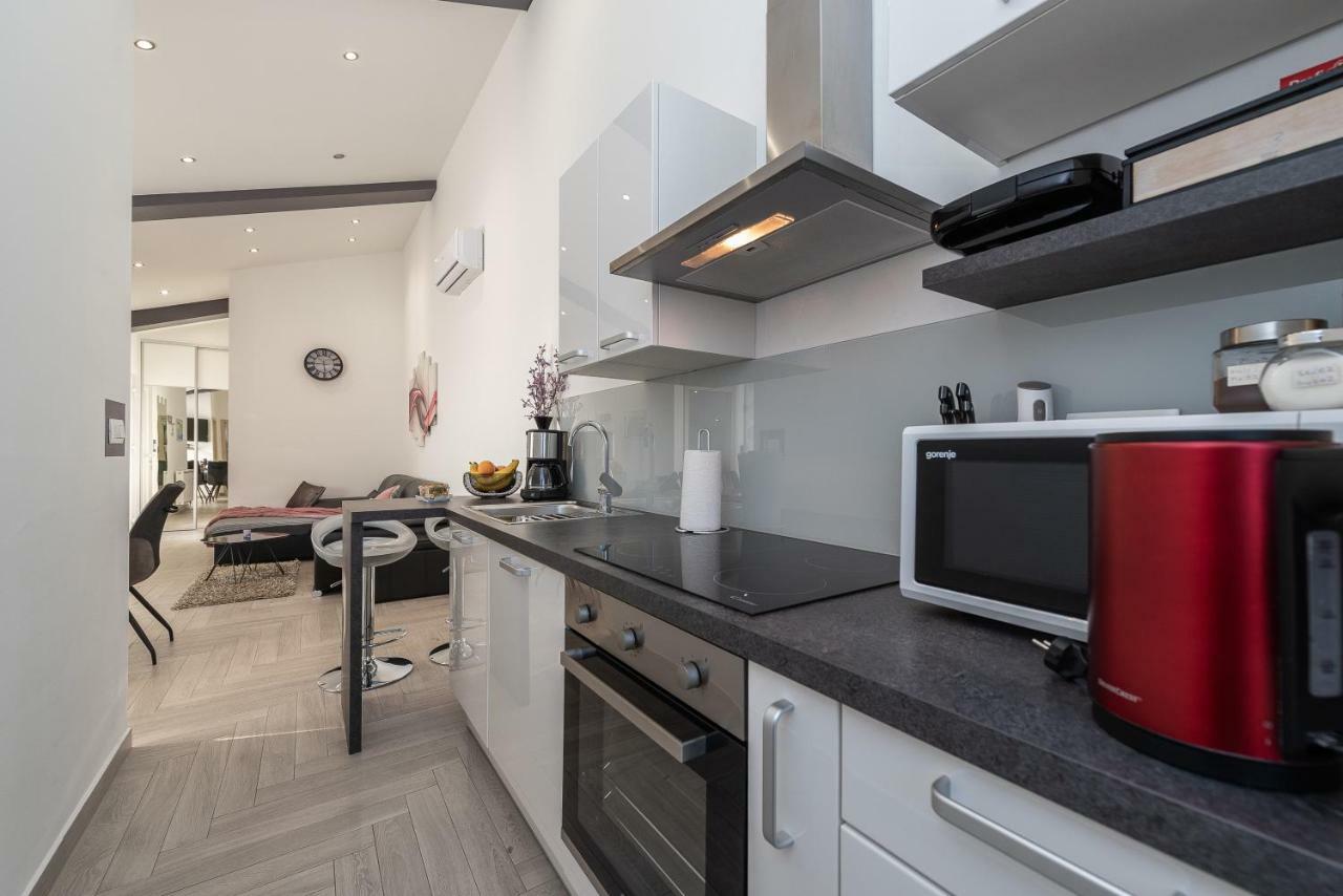 Apartments Luky Zára Kültér fotó