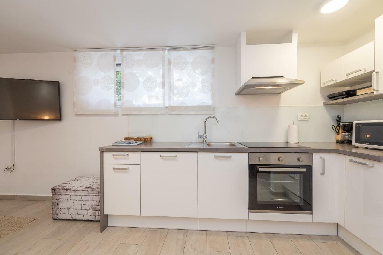 Apartments Luky Zára Kültér fotó