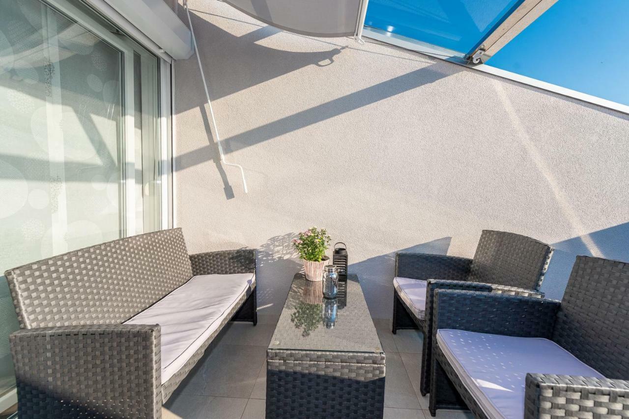 Apartments Luky Zára Kültér fotó